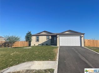 345 Clara Ridge Rd, Marion, TX 78124