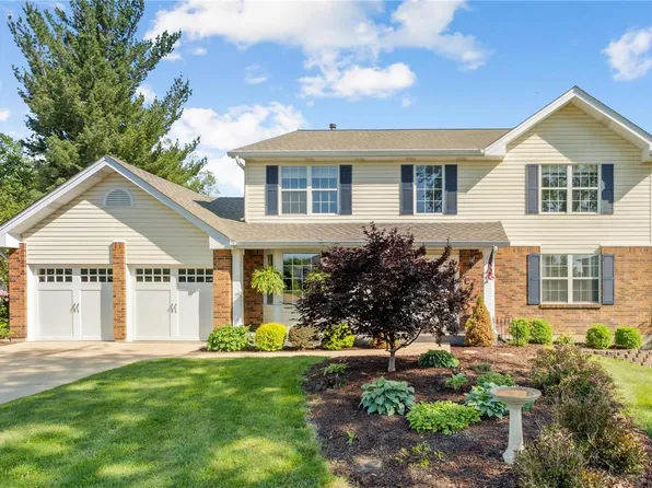 16101 Barrier Reef Ct, Grover, MO 63040