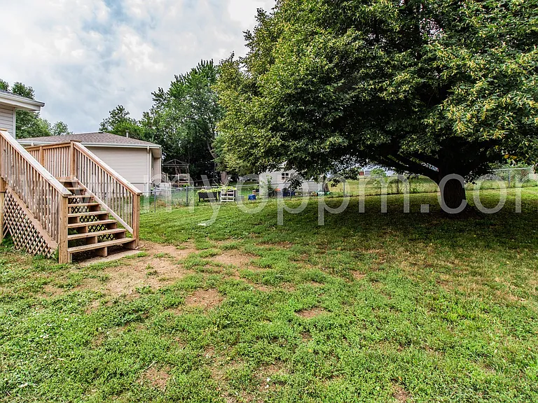 13616 Emiline Cir — Photo 19