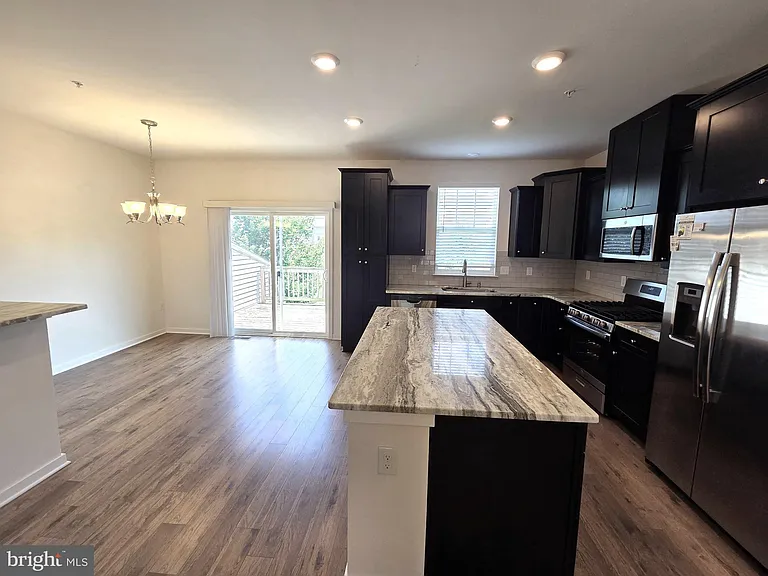 1883 Boulder Dr — Photo 16