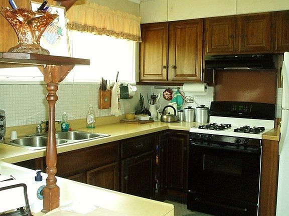 5th image of 1011 Norfolk Ave
