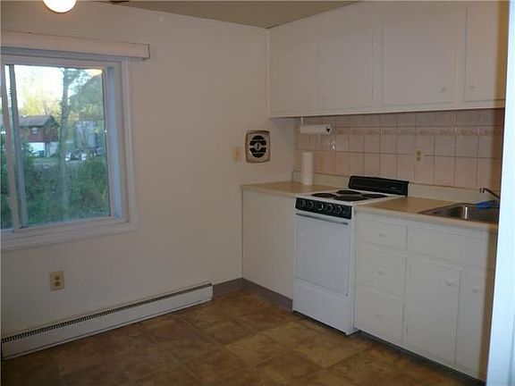 4th image of 1202 Parr Lake Dr