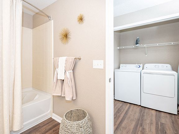 4th image of 2100 W Texas St APT 65