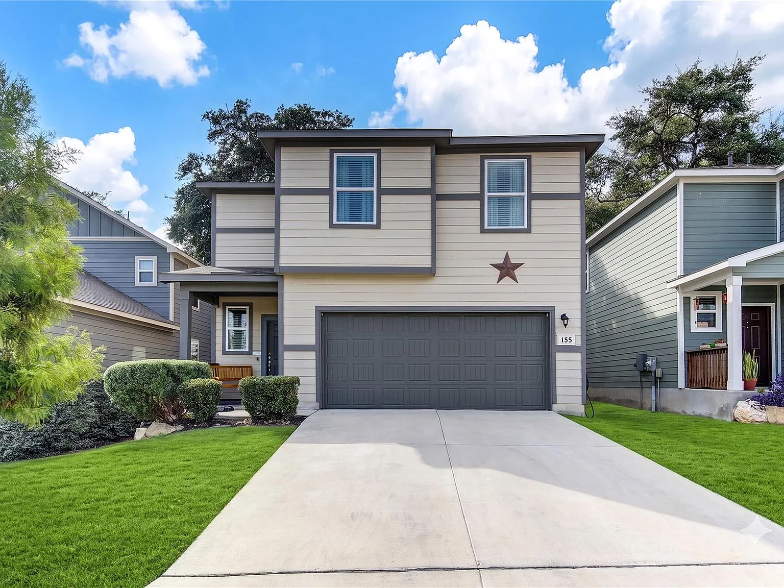 4 bed, 2.5 bath, 1948 sqft, $2,200 — Photo 2