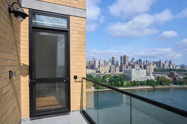 Rented by Compass | media 29