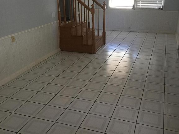 4th image of 226 Oleander Dr