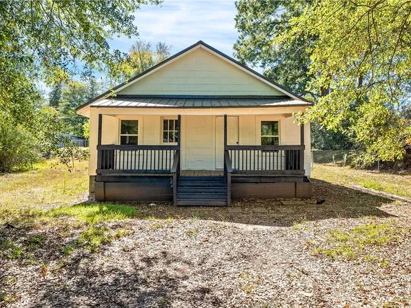 516 Francis St, Valley, AL 36854