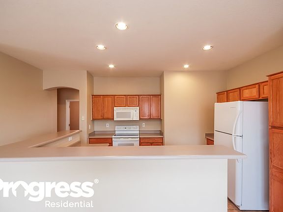 5th image of 6081 S Valerie Dr