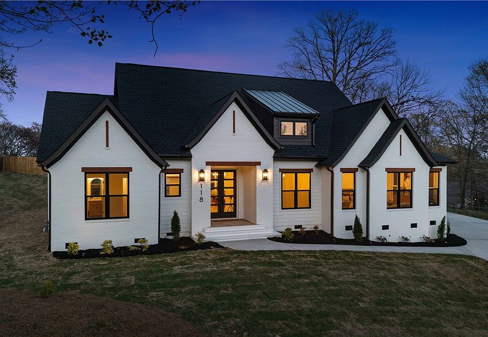 1st image of 118 Mount Vernon Cir