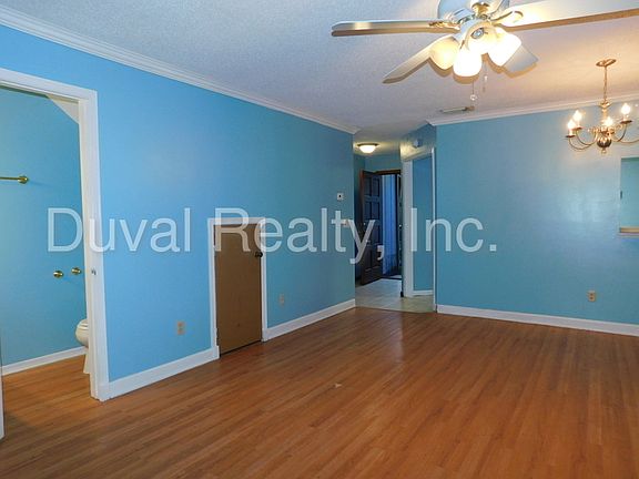 3rd image of 5616 Bennington Dr