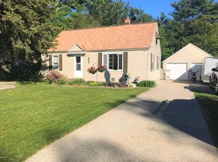 3490 Roosevelt Rd, Muskegon, MI 49441