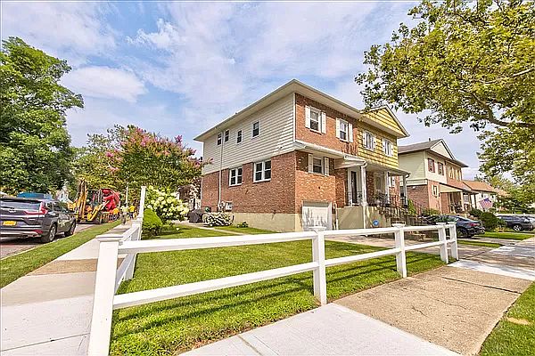 1st image of 57-03 Cloverdale Blvd