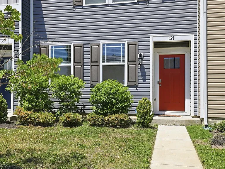 521 Ridgely Blvd — Photo 3