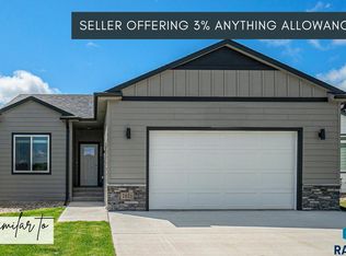 5521 S Spirea Ave, Sioux Falls, SD 57108