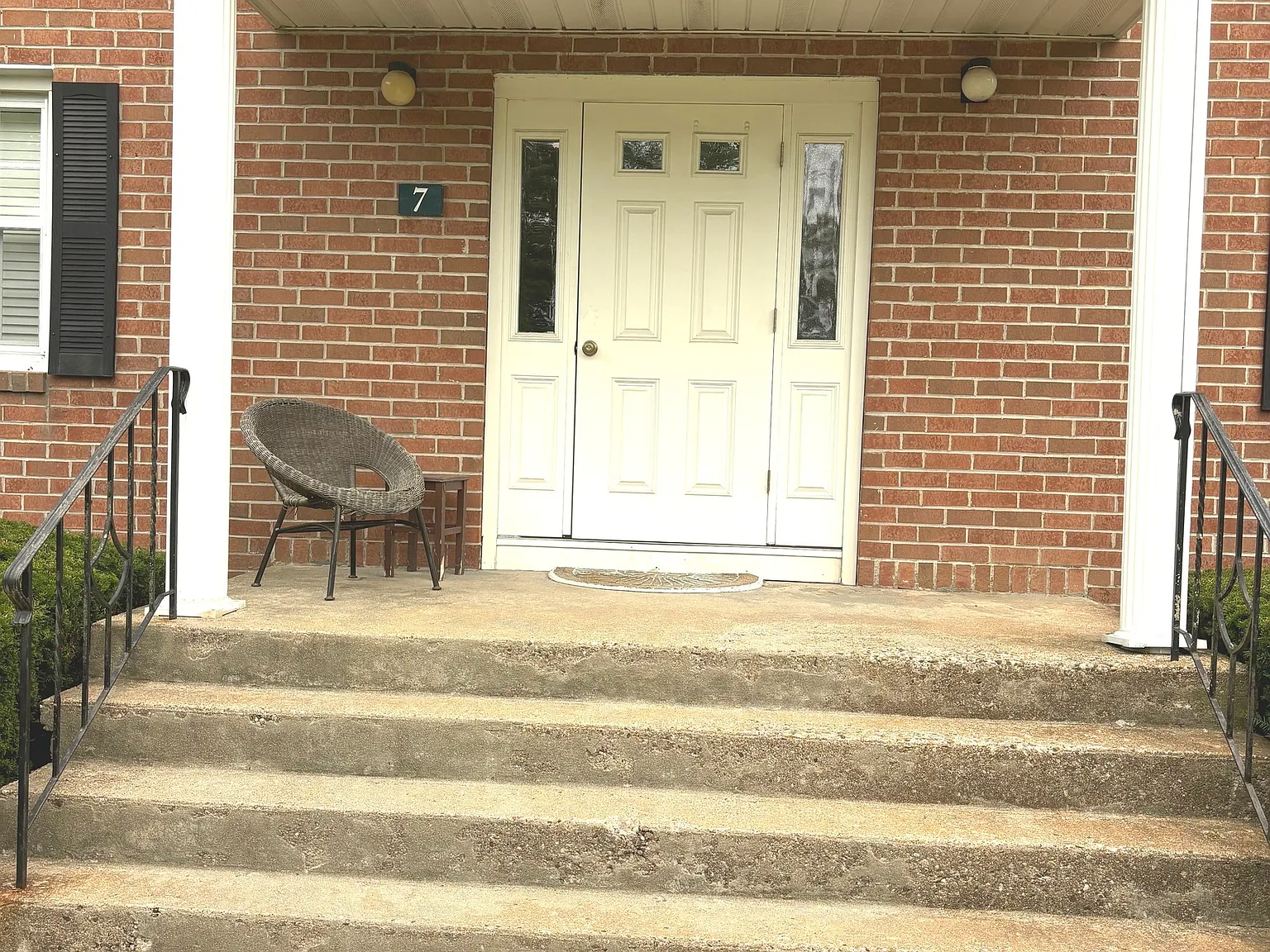 1 bed, 1.0 bath, 725 sqft, $1,850 — Photo 2