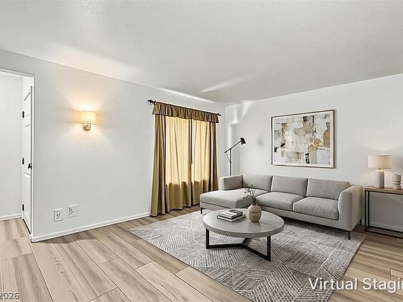 4th image of 5107 Village Dr