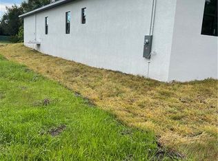 184 6th St, Naples, FL 34113