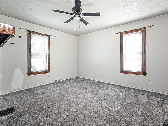 4th image of 114 Beaver St