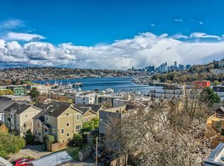 923 N 36th St, Seattle, WA 98103