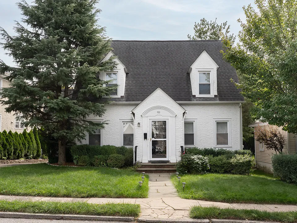 530 Stanley Ave