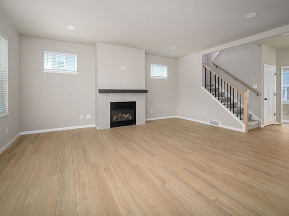 4th image of 5931 Rosewood Dr