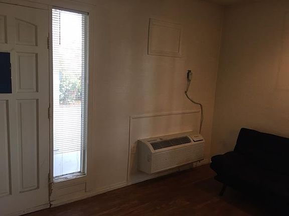 5th image of 6324 Arlington Ave