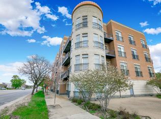 6425 W Touhy Ave #1F, Chicago, IL 60646