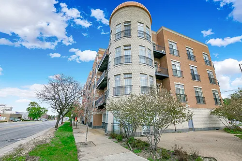 6425 W Touhy Ave #1F Photo 1
