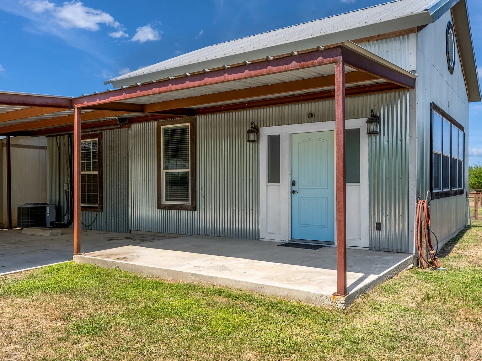 286 Castin Ln — Photo 3