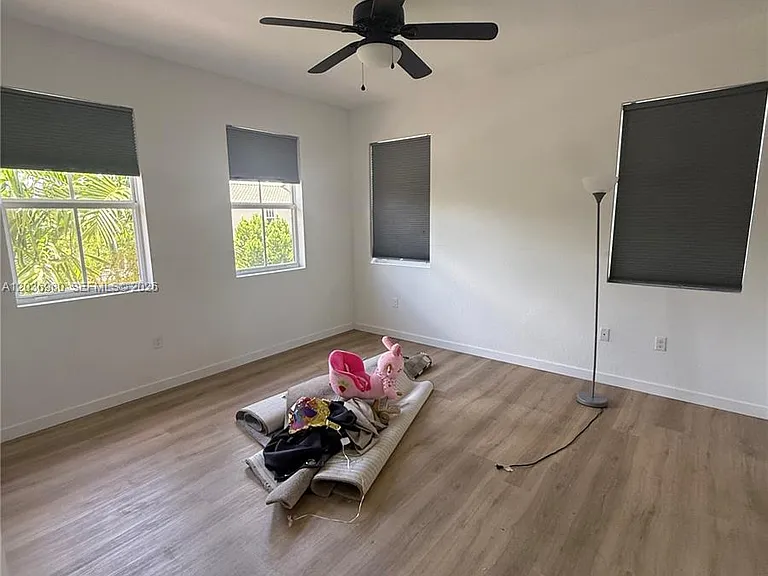 24360 SW 117th Ave — Photo 10