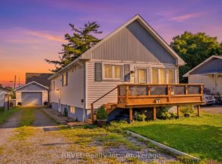 9 Cambridge Ave, Saint Catharines, ON L2P1W6