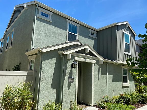 2nd image of 3096 Verwood Pl
