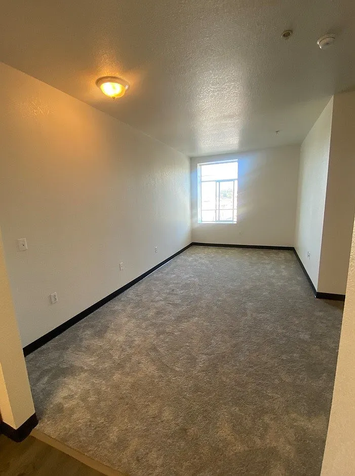 Miley Gardens at Eastmont- 55+ Senior Affordable Community — Photo 4