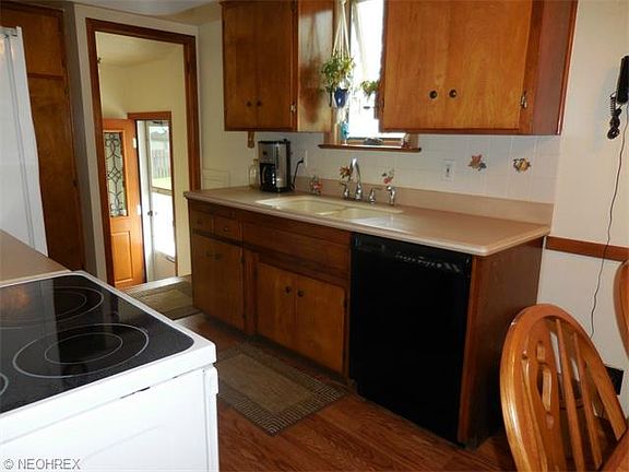 5th image of 5377 E 131st St