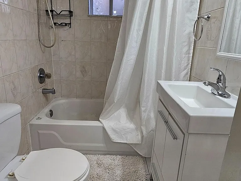 16 Failsworth Ave #BASEMENT — Photo 5