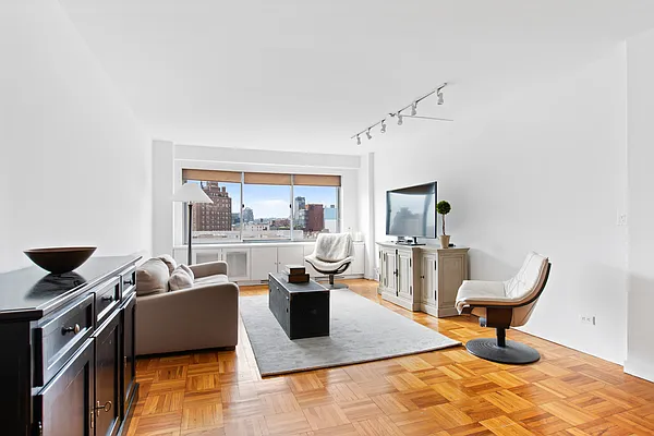 Rented by Compass | media 6