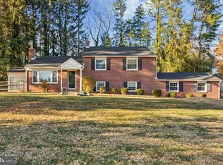 151 Anthony Wayne Dr, Wayne, PA 19087