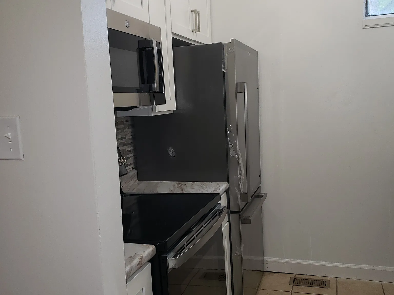 2 bed, 900 sqft, $1,550 — Photo 3