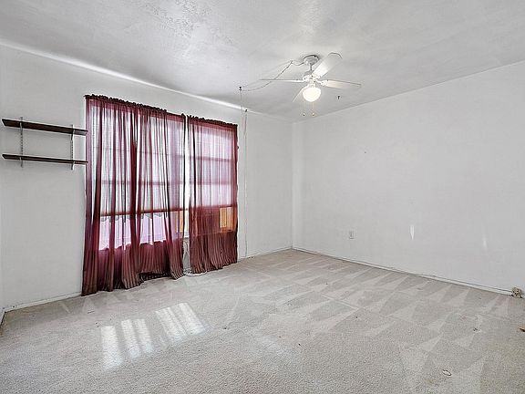 5th image of 2041 NW 74th Avenue