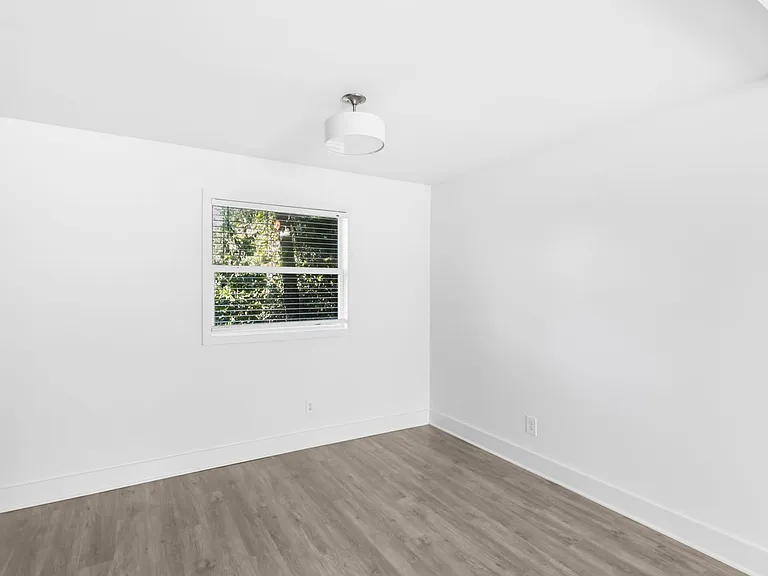 The Lennox — Photo 21
