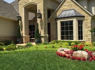 7913 Nichols Gate Cir, Nichols Hills, OK 73116