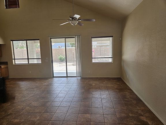 4th image of 9909 W Kirby Ave