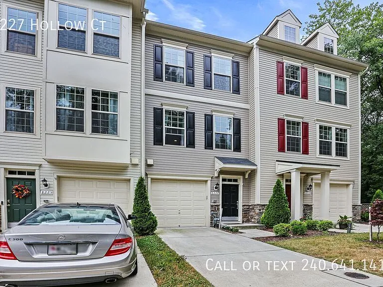 8227 Hollow Ct — Photo 2