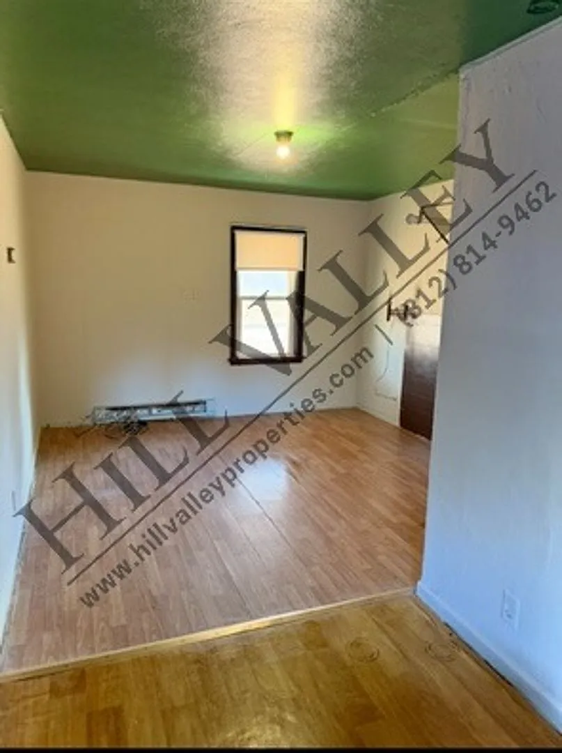 Stone Lodge Apartments — Photo 2
