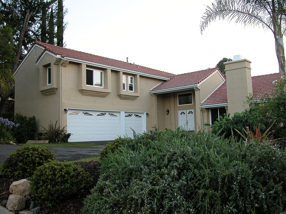 1st image of 3339 Avenida Sierra
