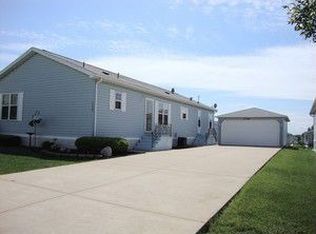 23024 S Cog Hill Dr, Frankfort, IL 60423