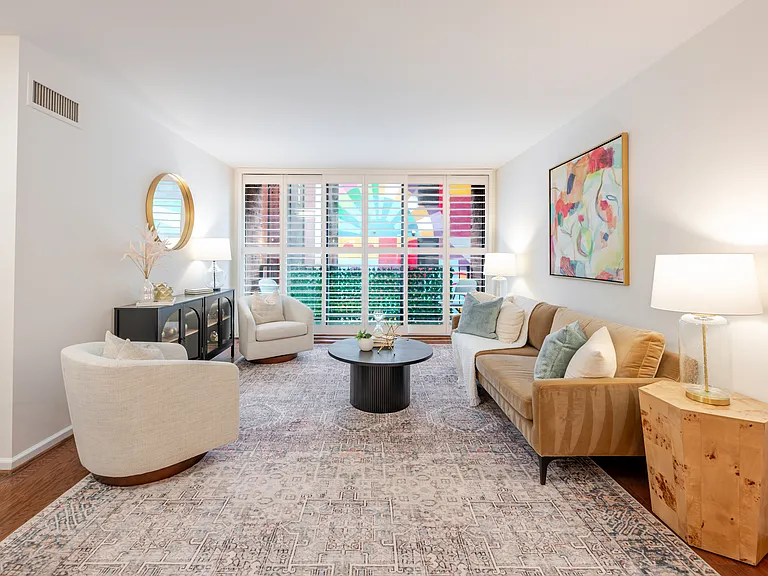 2555 Pennsylvania Ave NW #407 — Photo 4