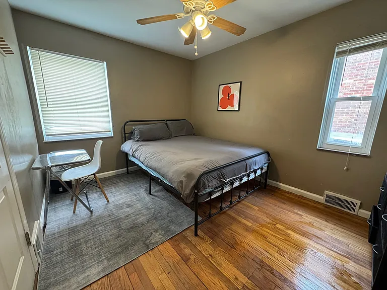 16927 Chandler Park Dr #2 — Photo 2