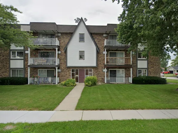 5850 W 87th St APT 3C, Burbank, IL 60459
