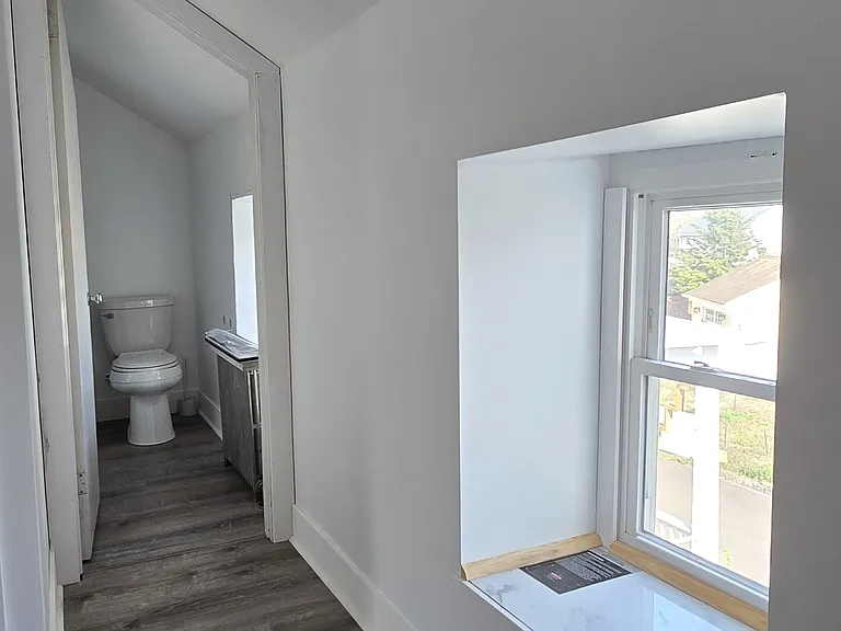 1304 Wilson Ave #B — Photo 4